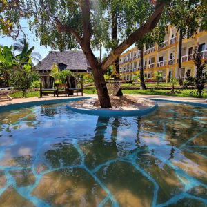 Reef and beach children pool