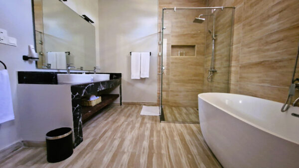 bathroom 7 53285948699 o