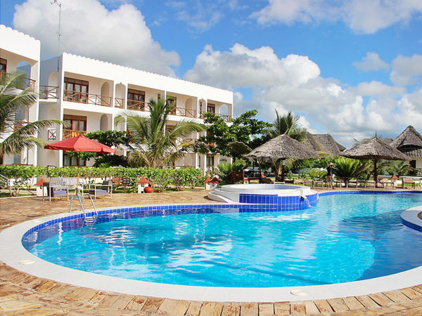 family room ocean view 01